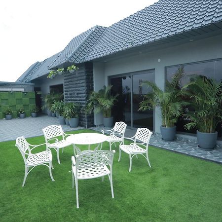 Ovel Hotel Ludhiana Cameră foto