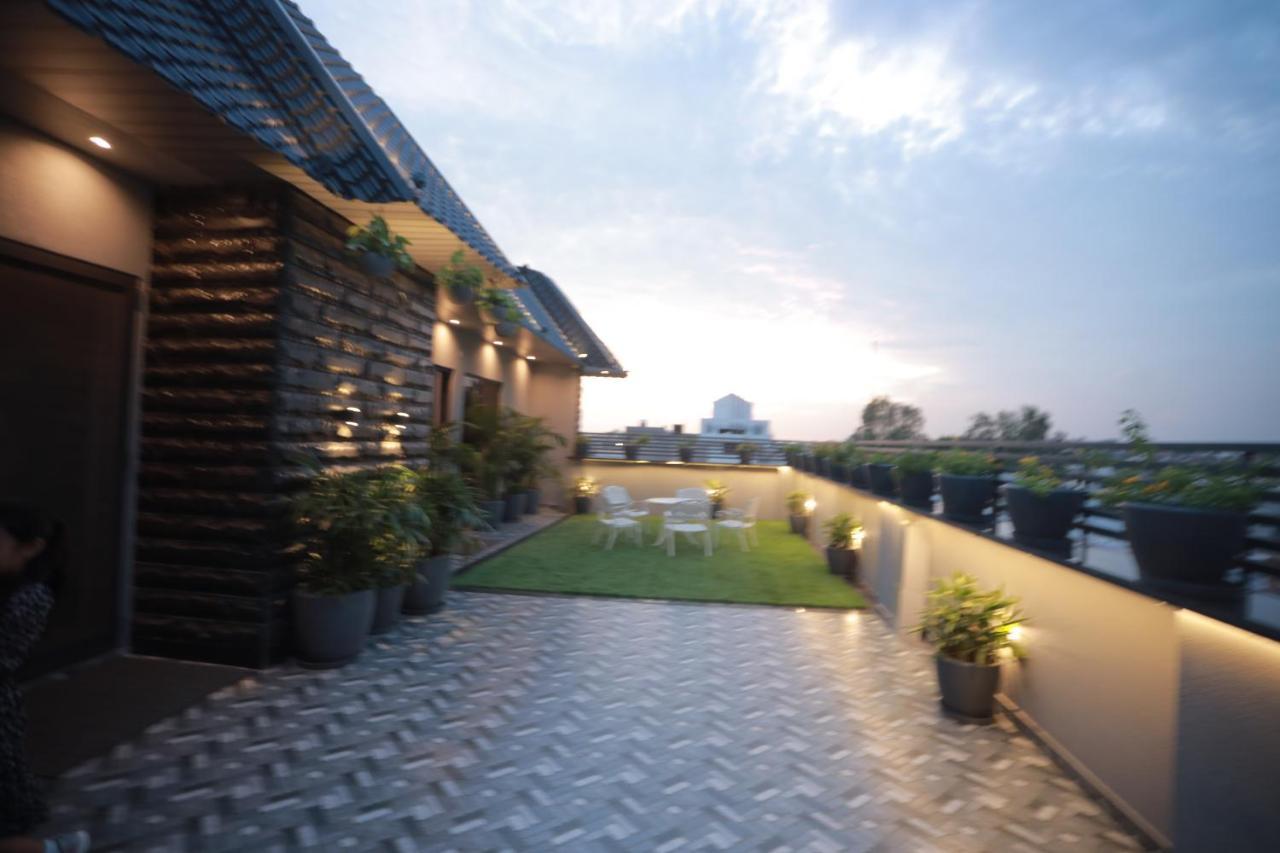 Ovel Hotel Ludhiana Cameră foto